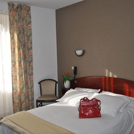 Hotel Le Ty-Lann Saint-Ave Экстерьер фото