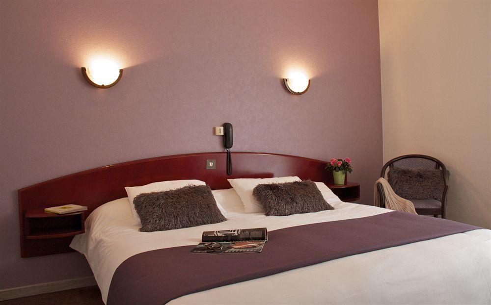 Hotel Le Ty-Lann Saint-Ave Экстерьер фото