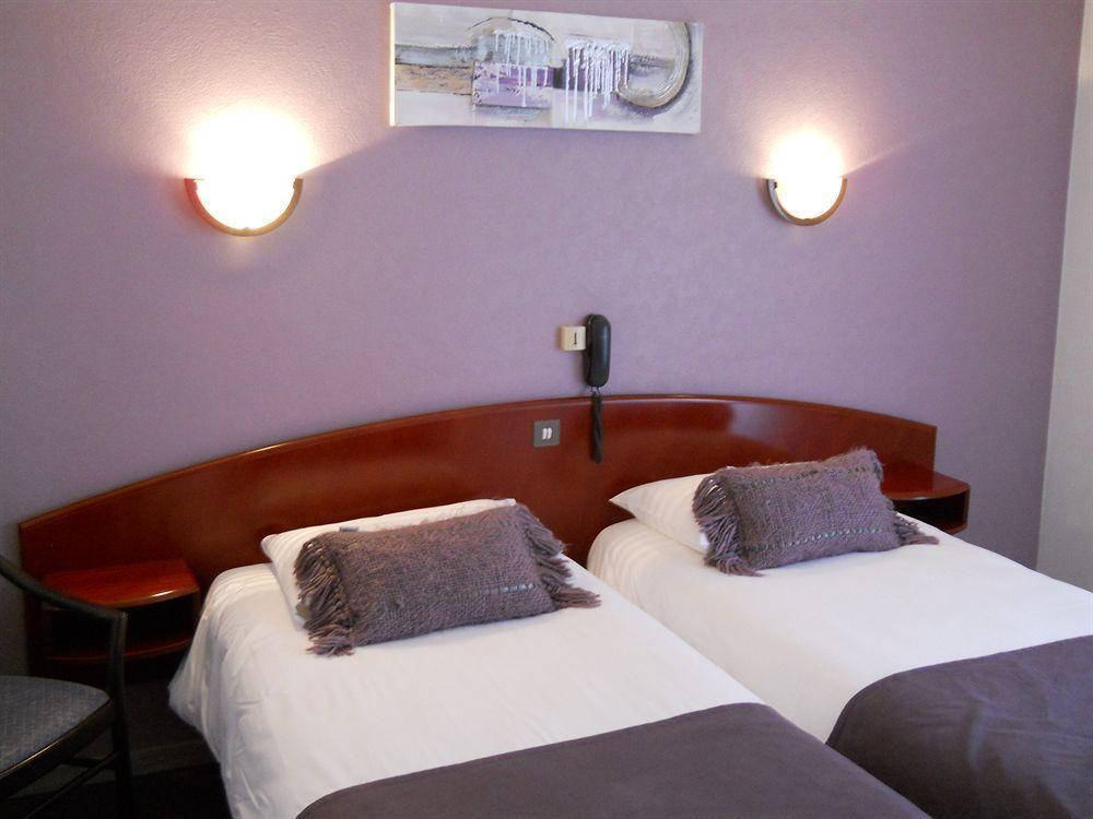 Hotel Le Ty-Lann Saint-Ave Экстерьер фото