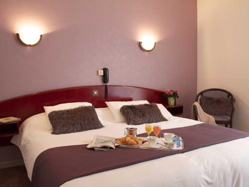 Hotel Le Ty-Lann Saint-Ave Экстерьер фото