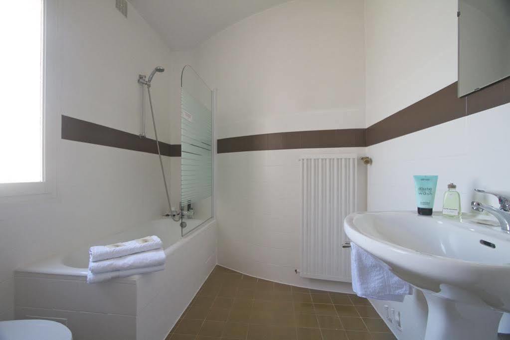 Hotel Le Ty-Lann Saint-Ave Экстерьер фото