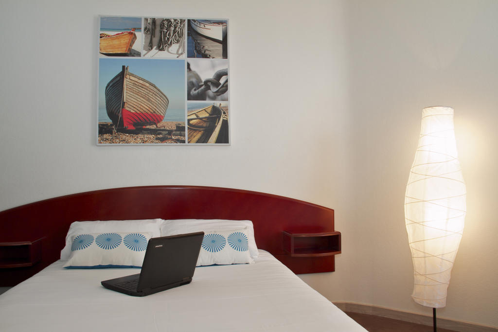 Hotel Le Ty-Lann Saint-Ave Экстерьер фото